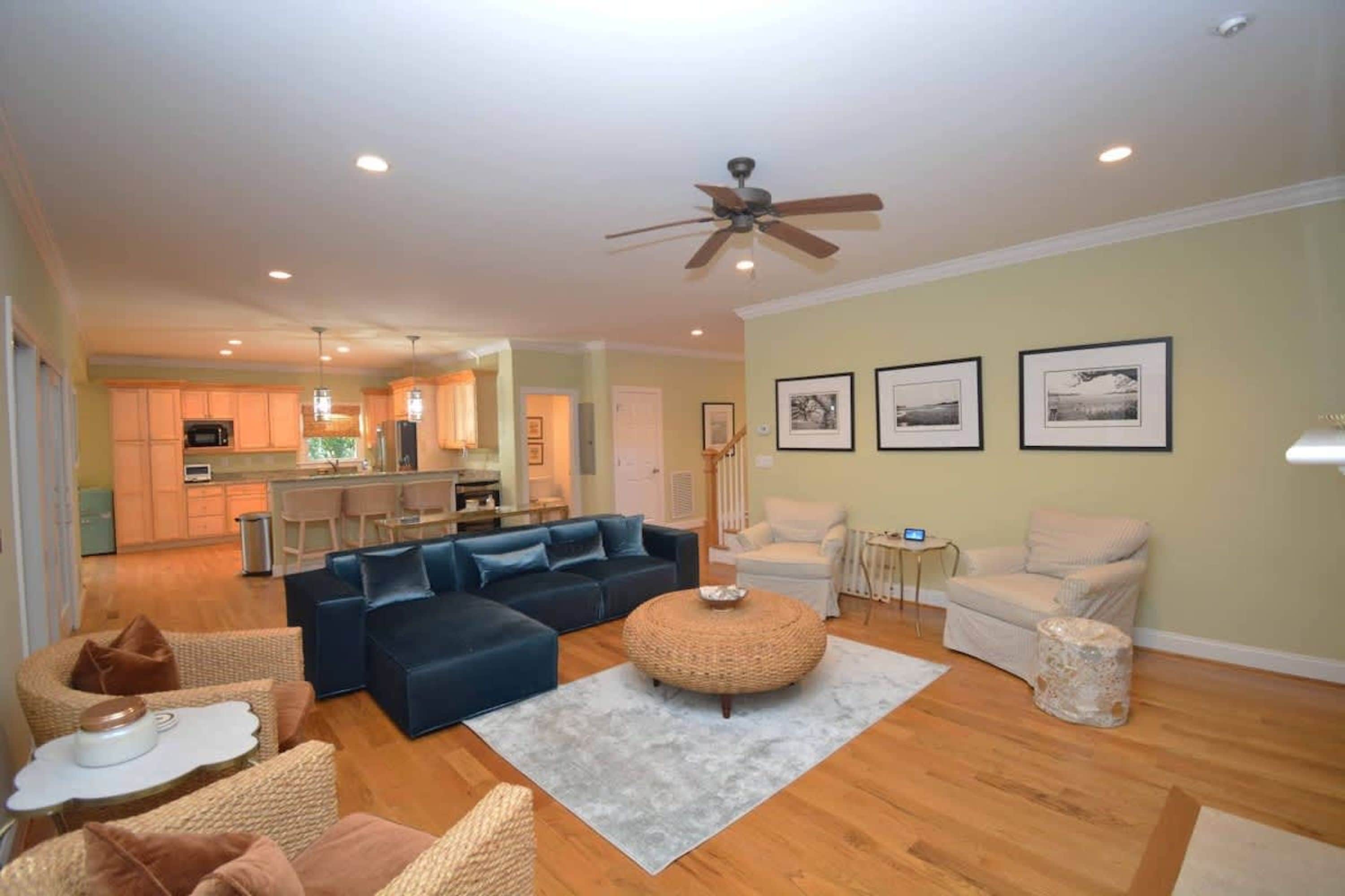 Casa | 4 quartos, acesso à internet de alta velocidade