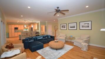 Casa | 4 quartos, acesso à internet de alta velocidade