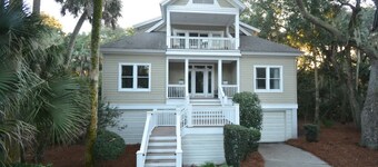 Island Time - Pet Friendly and Minutes From Beach