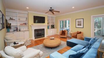 Casa | 4 quartos, acesso à internet de alta velocidade