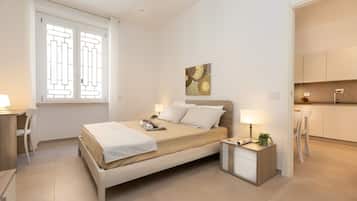 Apartment | 2 bedrooms, desk, Internet