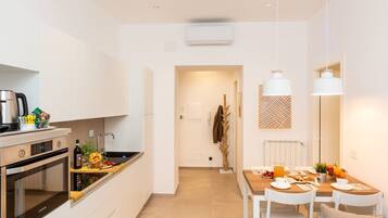 Apartment | 2 bedrooms, Internet