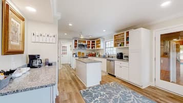 單棟房屋 | 6 間睡房、互聯網