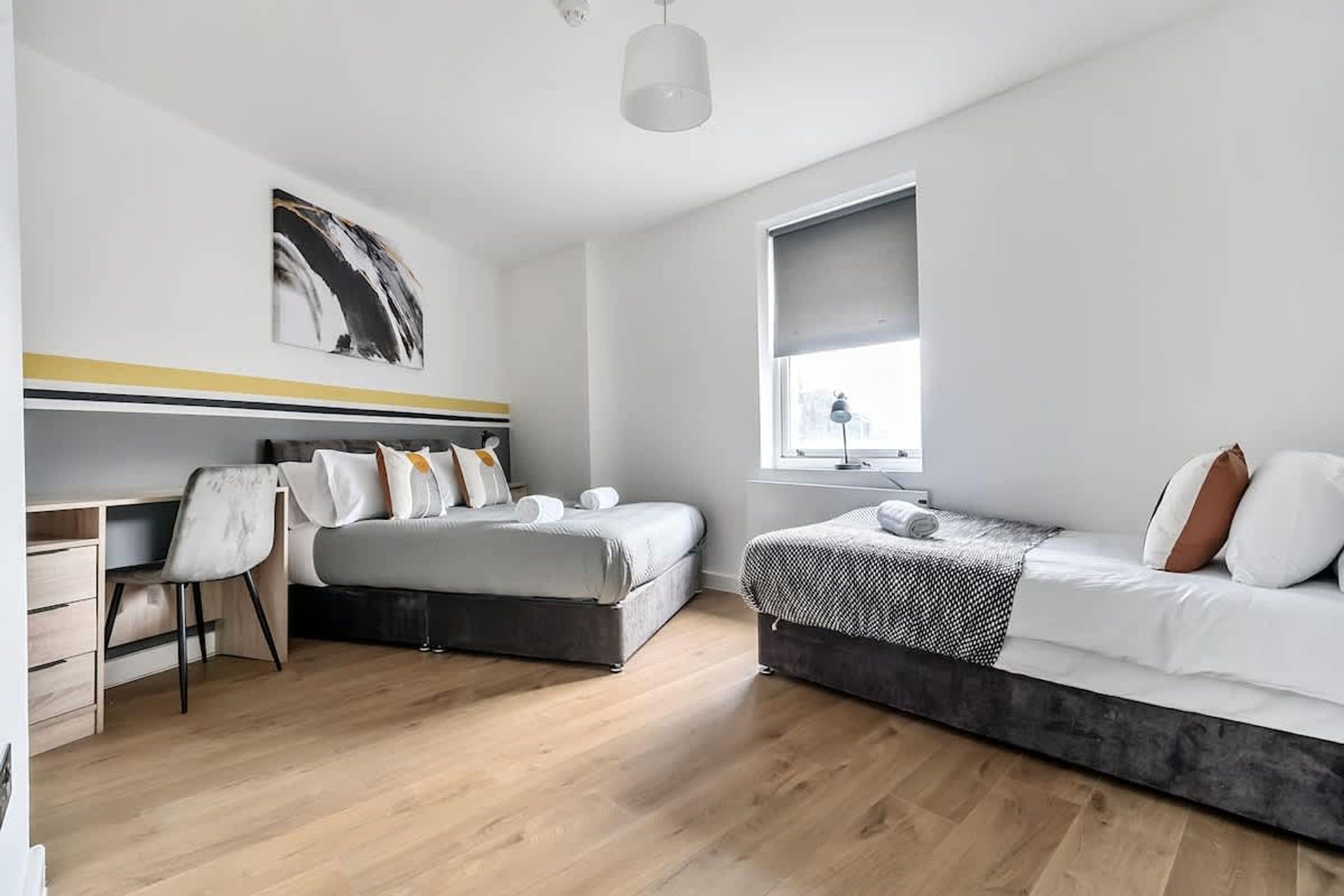 아파트 | 2 개의 침실, 책상, 방음 설비