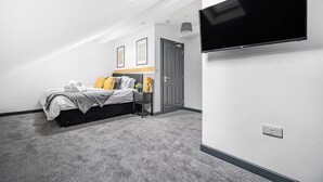 House | 5 bilik tidur, Internet 