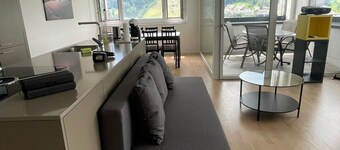 Dream View Apt With Homecinema Netflix Loggia