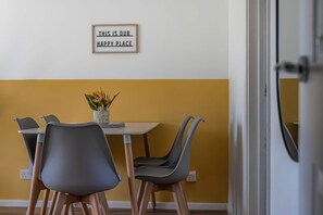 Apartment | 2 bedrooms, Internet