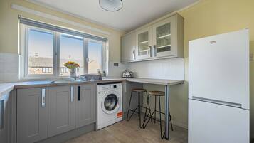 Apartment | 2 bedrooms, Internet