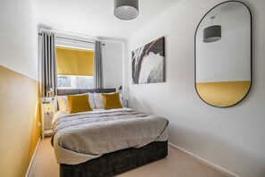 Apartment - Stylish 2BR Apartment Near MCR Airport (Manchester)