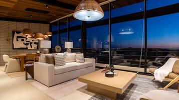 4 bedrooms