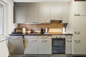 2 bedrooms, Internet - Cosy Apt Close to Museum Rietberg (Zürich)