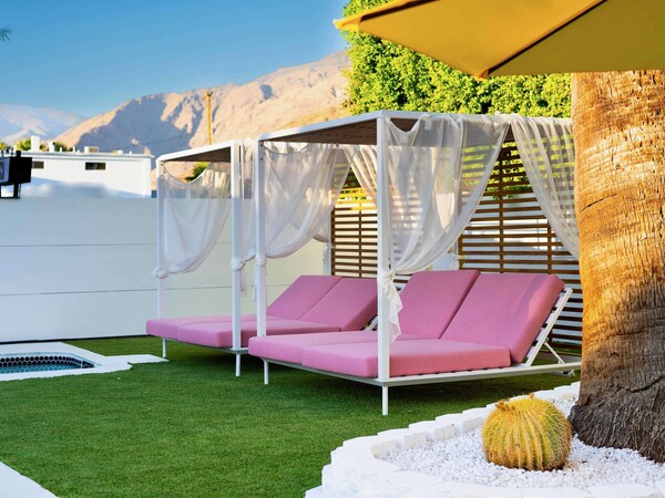 Standard Room, 1 Queen Bed With Sofa Bed, Kitchenette - California