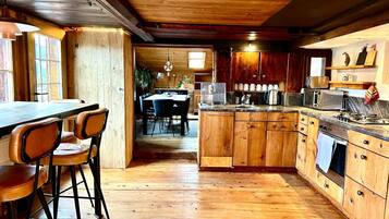 Rumah | 5 kamar tidur dan internet