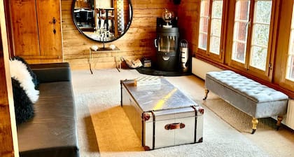 5 BR Gstaad Paradise View Chalet With Outdoor Jacuzzi