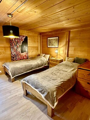 House | 5 bedrooms, Internet