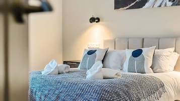 House, Smoking | 2 bedrooms, Internet