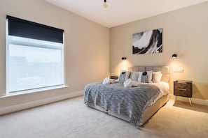 House, Smoking | 2 bedrooms, Internet