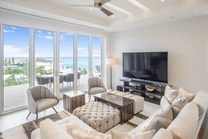 Apartment | 3 bedrooms, Internet - Oceanfront Penthouse and Patio at ONE Cable Beach (Nassau)