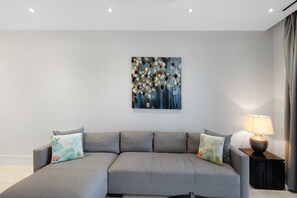 Apartment | 2 bedrooms, Internet