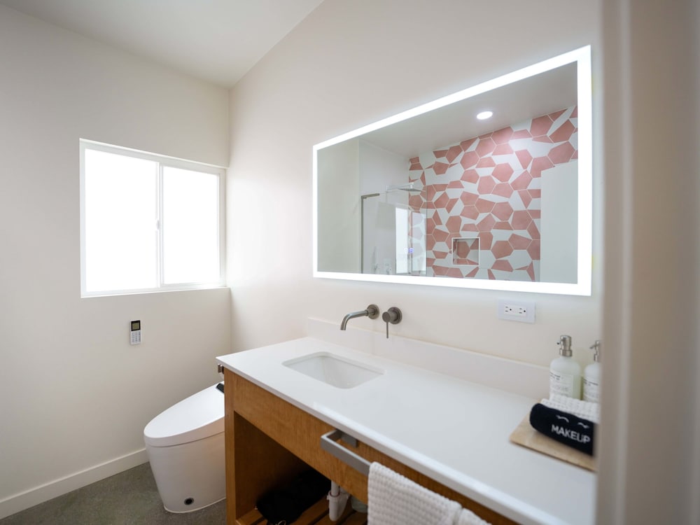 Standard Room, 2 Queen Beds, Kitchenette, Garden View - Pleasanton, CA