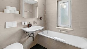 Unclassified image, 3 of 11, button - Bright apt Near the Center (Zürich)