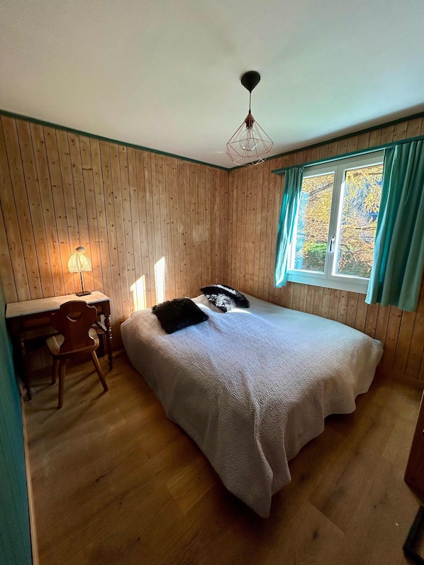 2 bedrooms, Internet