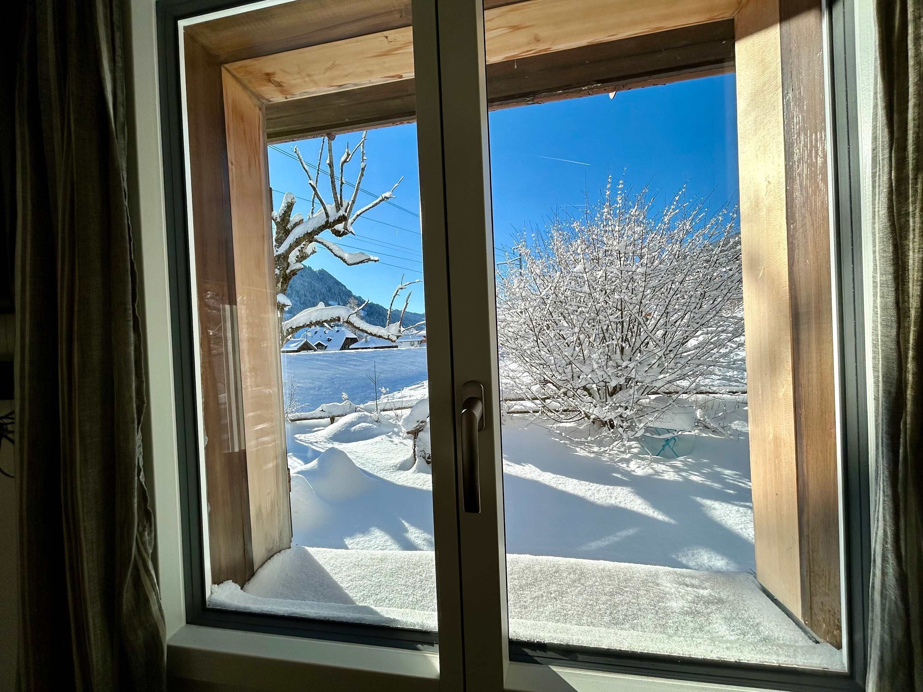 House | 2 bedrooms, desk, Internet