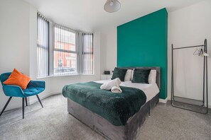 House, Smoking | 3 bedrooms, soundproofing, Internet