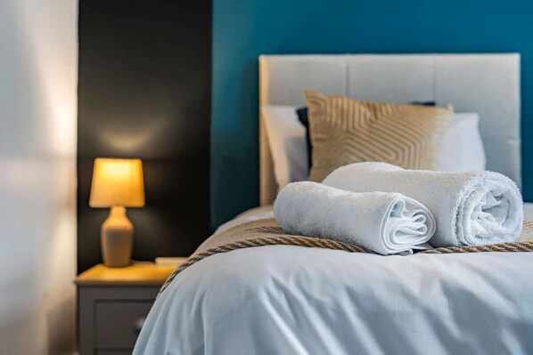 House, Smoking | 3 bedrooms, Internet