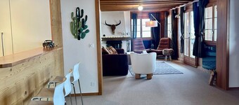 Modern 3 Br Duplex With Huge Panoramic Alps Views