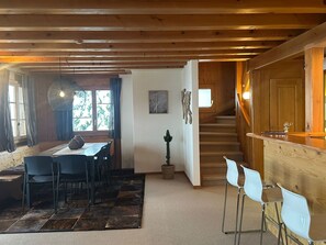 Apartment | 3 bedrooms, Internet