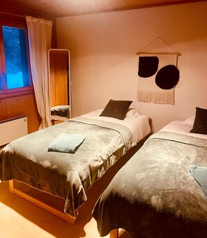 Apartemen | 3 kamar tidur dan internet