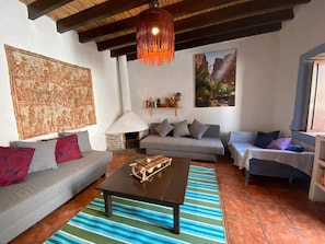 House | 4 bedrooms, Internet