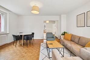 Apartment | 2 bedrooms - Central Cosy Flat in Great Location (Zürich)
