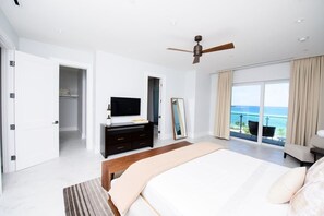 Apartment | 4 bedrooms - 4 Bedroom Cable Beach Condo With Balcony (Nassau)