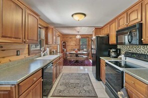 House | 3 bedrooms - Manistee Cabin in Manistee (Manistee)