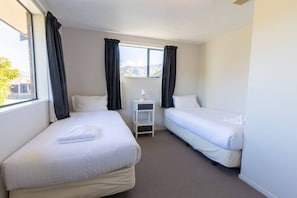 House | 4 bedrooms - Mt Iron Century Cottage (Wānaka)