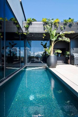 Apartment, Smoking | 5 bedrooms