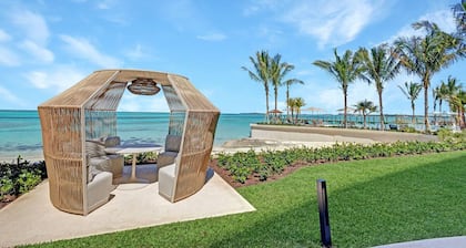 Beachfront 3 Bedroom Luxury Residence