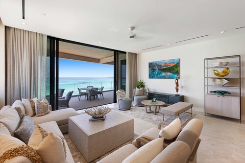 Beachfront 3 Bedroom Luxury Residence