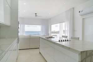 Villa | 3 bedrooms, Internet