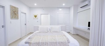 Lilypad Luxurious Cliffside Villa With Stunning Sea Views