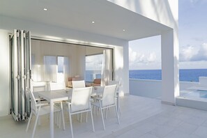 Villa | 3 bedrooms, Internet