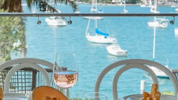 3 bedrooms, Internet