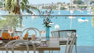 3 bedrooms, Internet