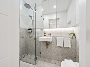 House | 3 bedrooms, Internet