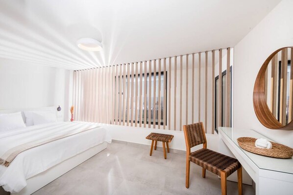 独立别墅 | 3 多间卧室、办公桌