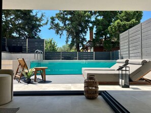 独立别墅 | 3 多间卧室、办公桌