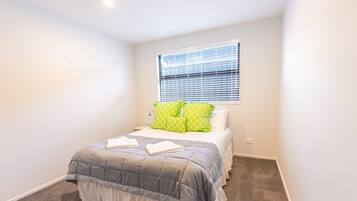 House | 4 bedrooms, Internet