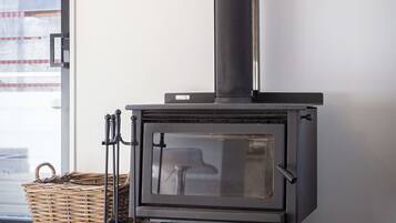 House | 4 bedrooms, Internet